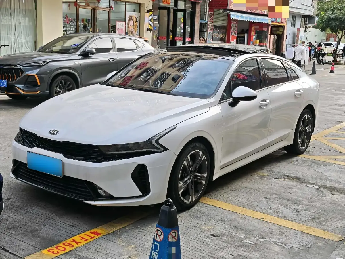 2020 Kia K5 1.5T 170HP L4 7DCT