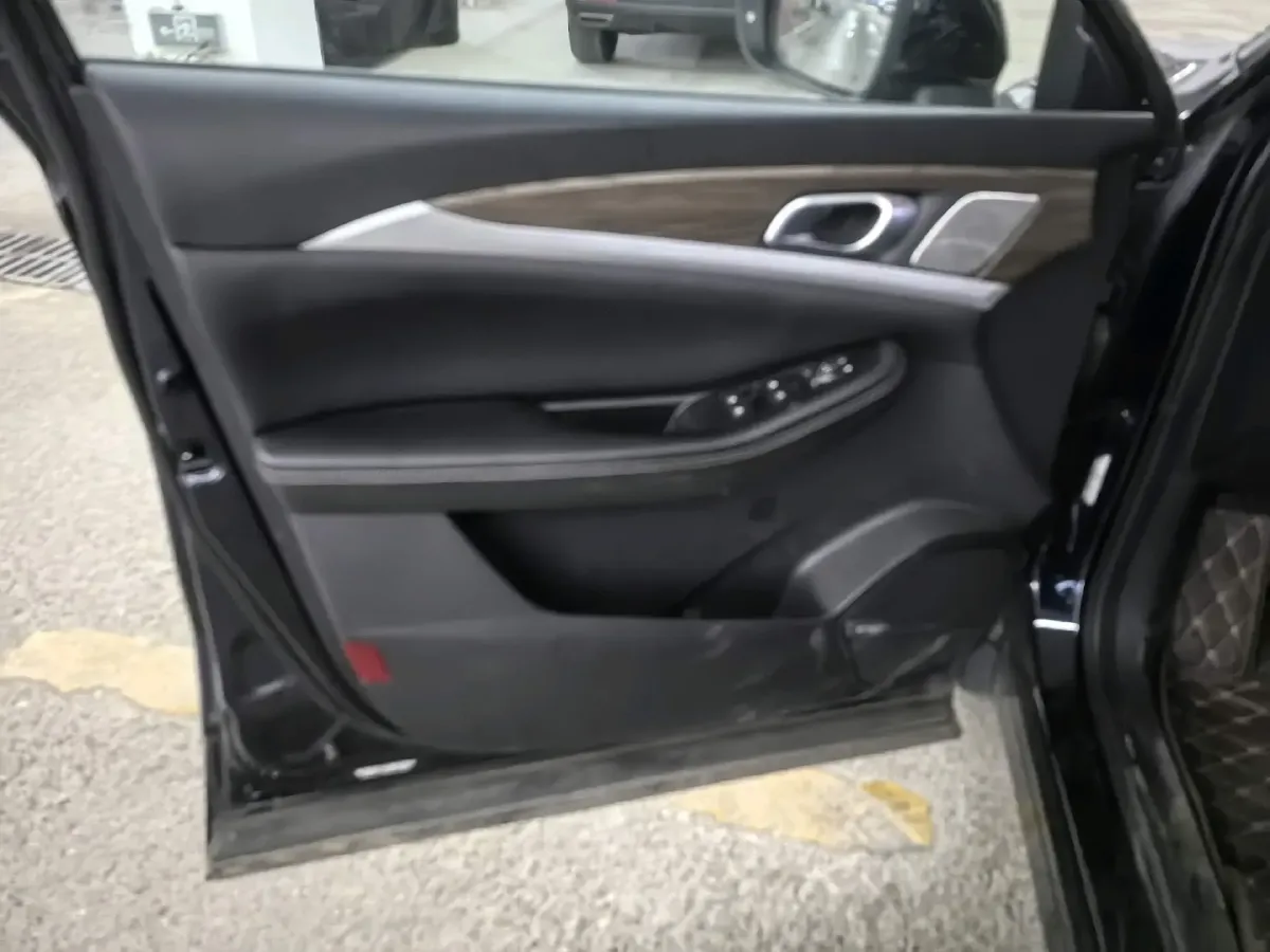 2022 Skyworth EV6 BEV 85.97KWH,autocango,china used car exporter,china ev exporter,chinese used car exporter,chinese used ev exporter