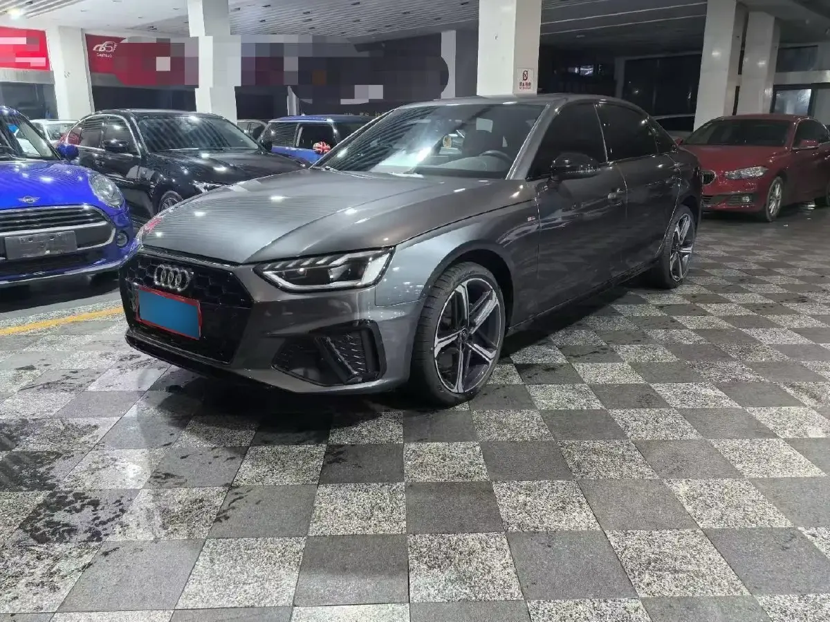 2024 Audi A4L 2.0T 190HP L4 7DCT