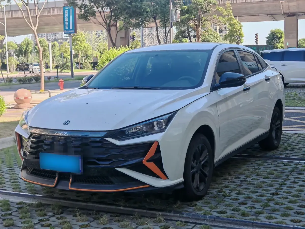 2024 DongFeng Aeolus YiXuan MAX 1.5T 197HP L4 7DCT