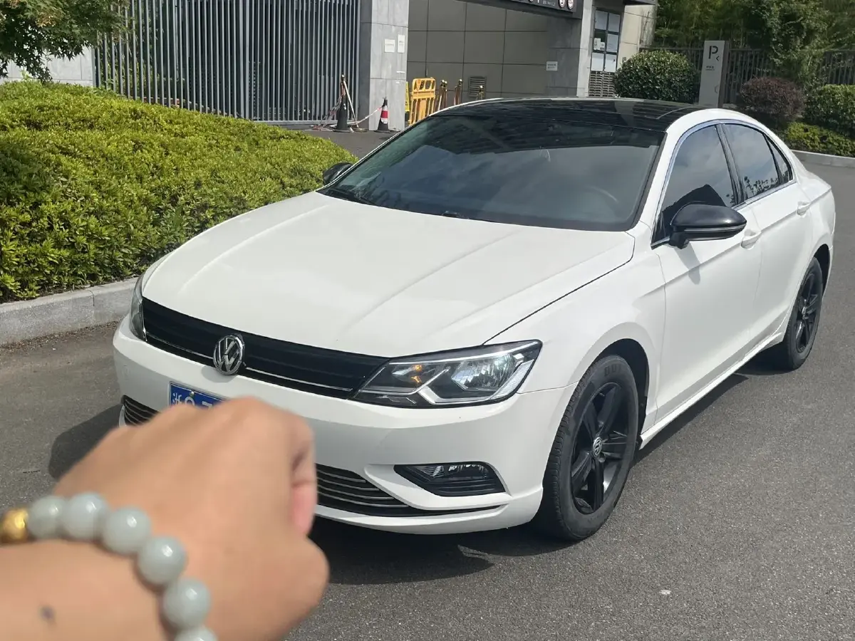 2018 Volkswagen Lamando 1.4T 131HP L4 7DCT