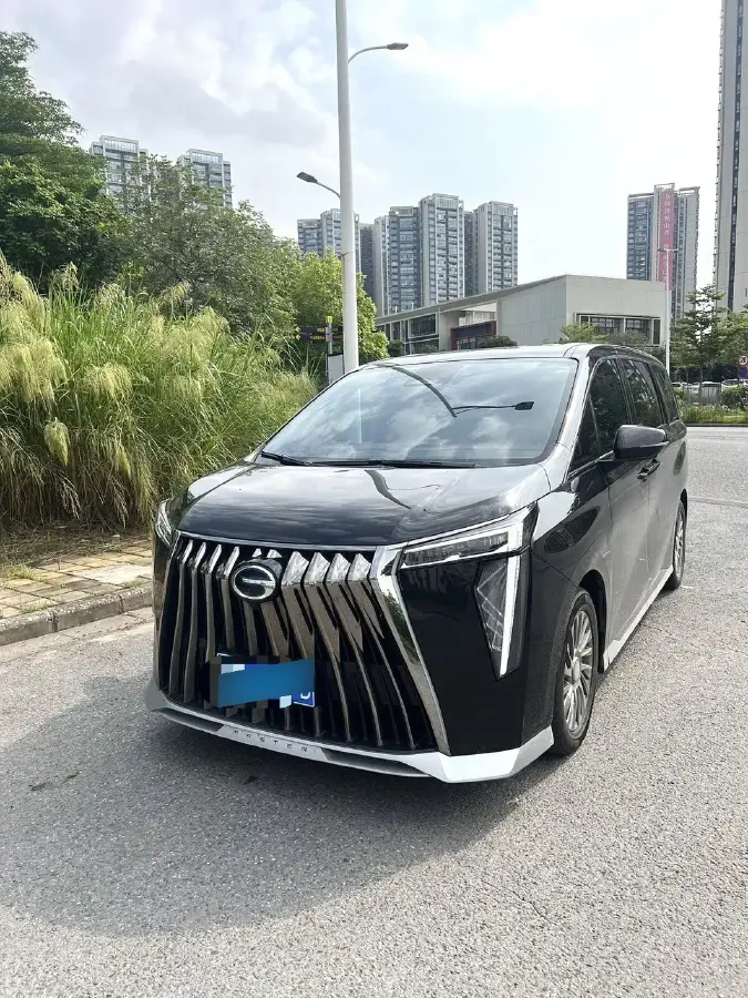 2023 GAC Trumpchi M8 2.0T 190HP L4 E-CVT Hybrid