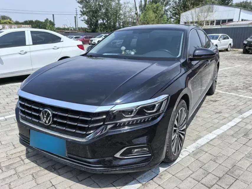 2020 Volkswagen Passat 2.0T 186HP L4 7DCT