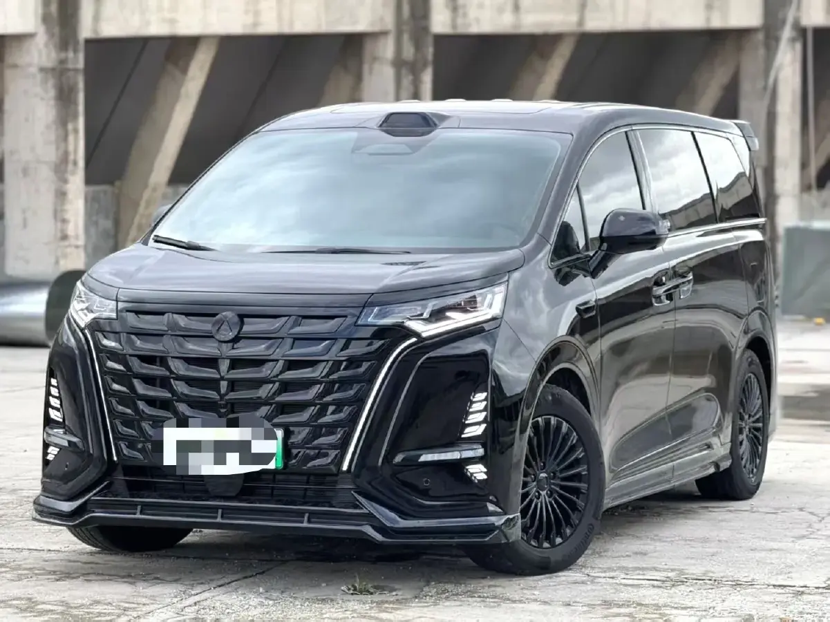 2025 Denza D9 1.5T 156HP L4 E-CVT PHEV 40KWH