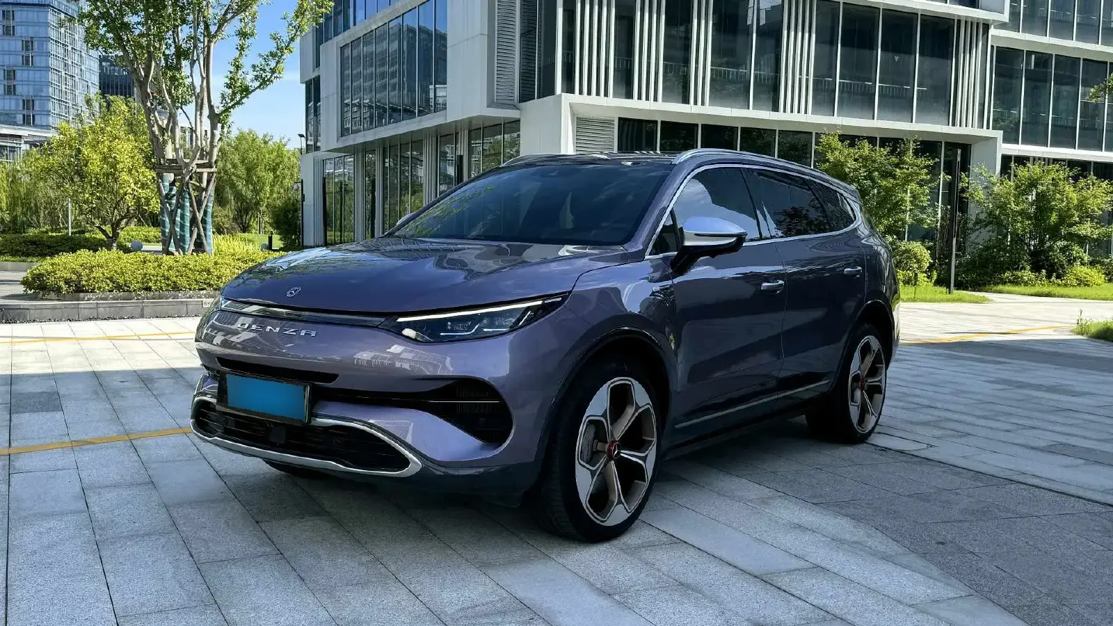 2020 Denza X 2.0T 192HP L4 6DCT PHEV 24KWH