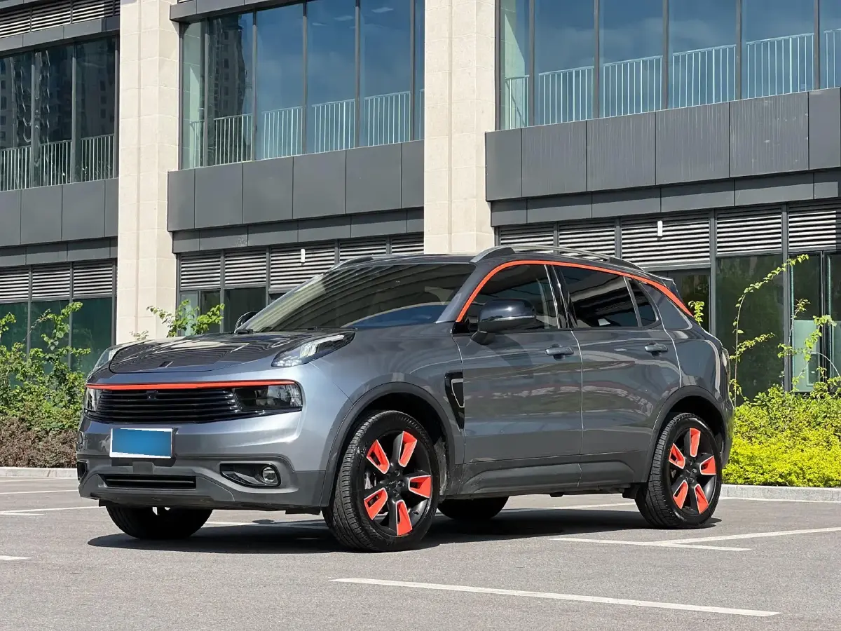 2019 LYNK&CO 01 2.0T 190HP L4 6AT