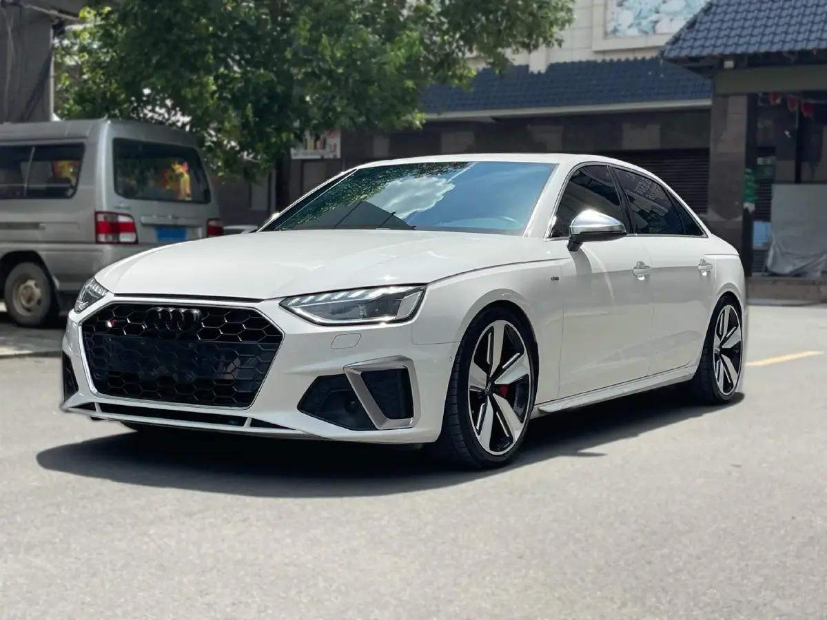 2020 Audi A4L 2.0T 252HP L4 7DCT