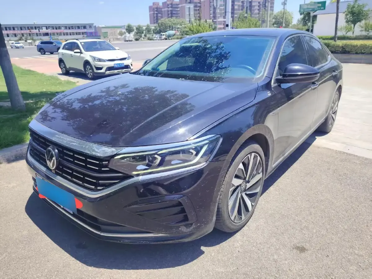 2021 Volkswagen Passat 2.0T 186HP L4 7DCT