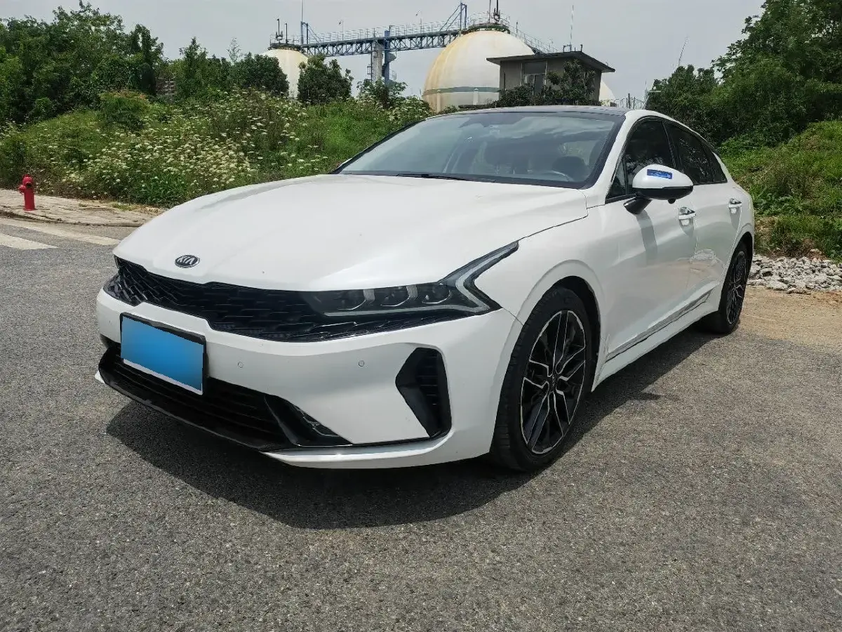 2020 Kia K5 2.0T 240HP L4 8AT