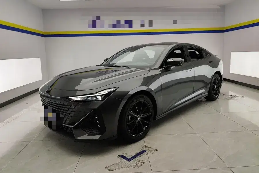 2023 ChangAn UNI-V 1.5T 188HP L4 7DCT