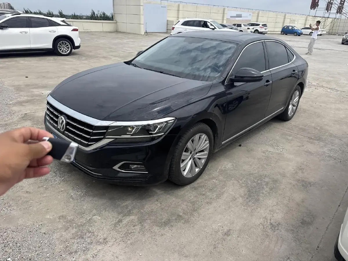 2020 Volkswagen Passat 2.0T 186HP L4 7DCT