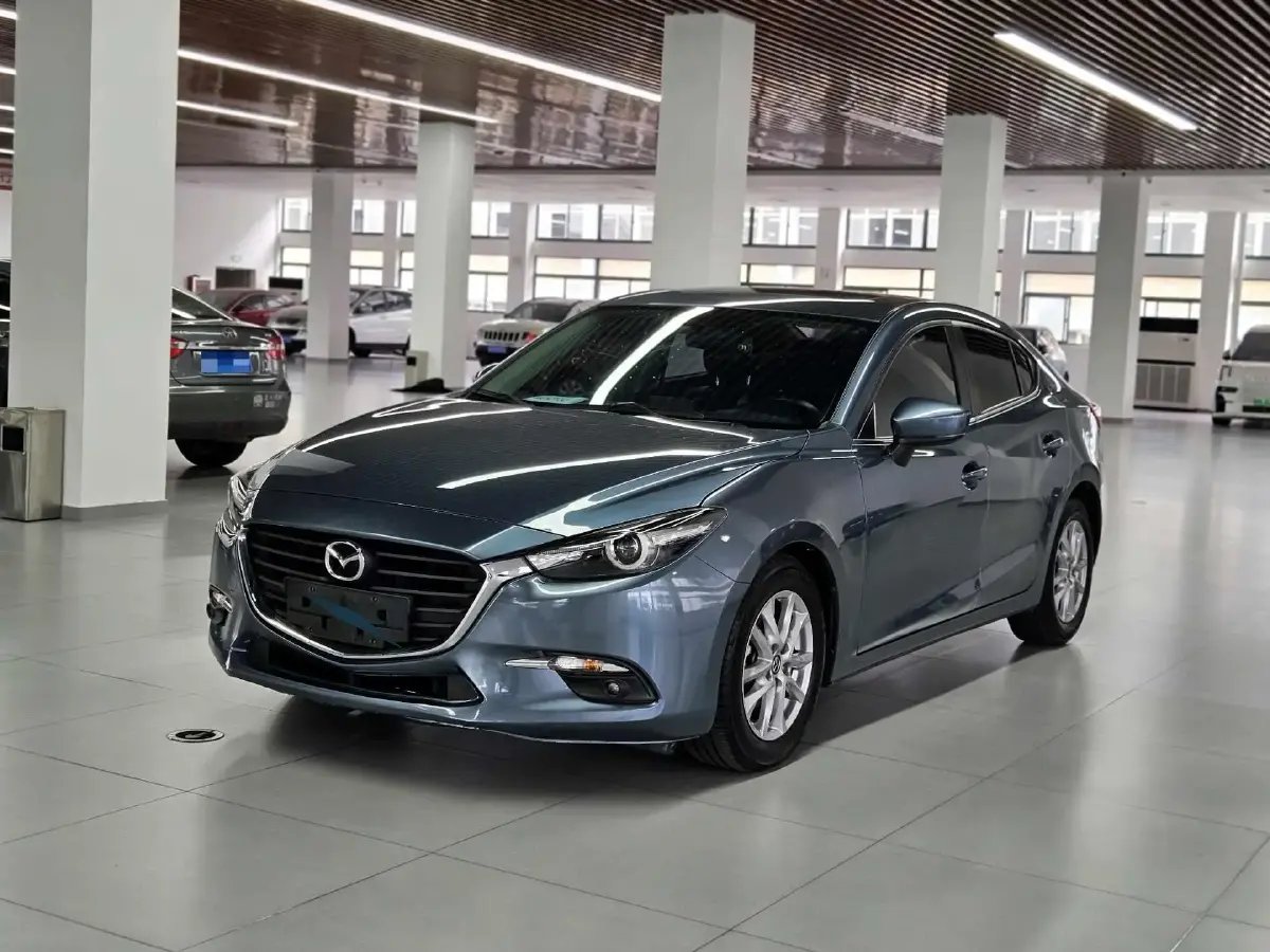 2017 Mazda 3 Axela 1.5L 117HP L4 6AT