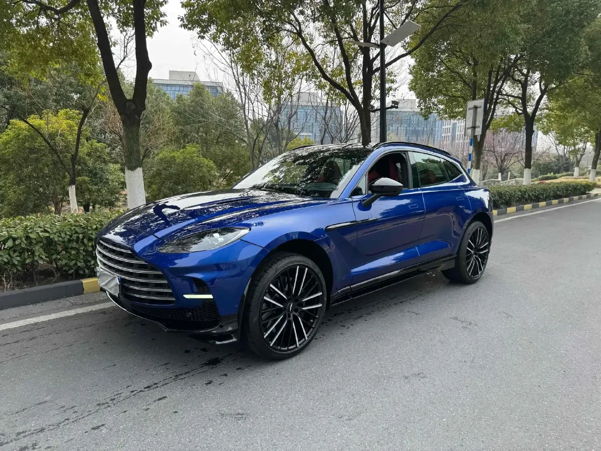 2023 Aston Martin DBX 4.0T 707HP V8 9AT,autocango,china used car exporter,china ev exporter,chinese used car exporter,chinese used ev exporter