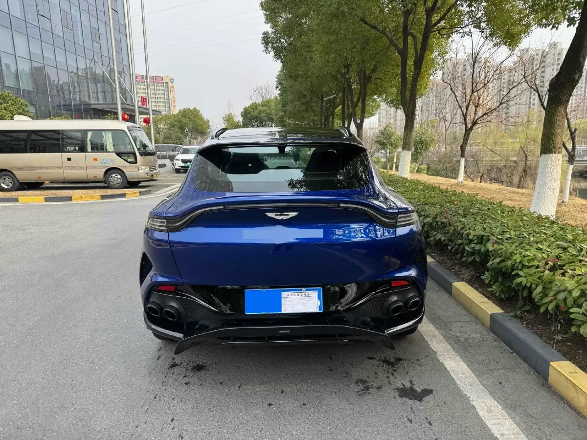 2023 Aston Martin DBX 4.0T 707HP V8 9AT,autocango,china used car exporter,china ev exporter,chinese used car exporter,chinese used ev exporter