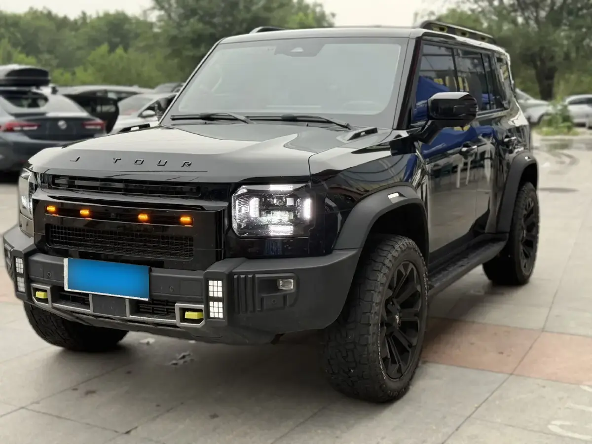 2023 Jetour Traveller 2.0T 254HP L4 7DCT