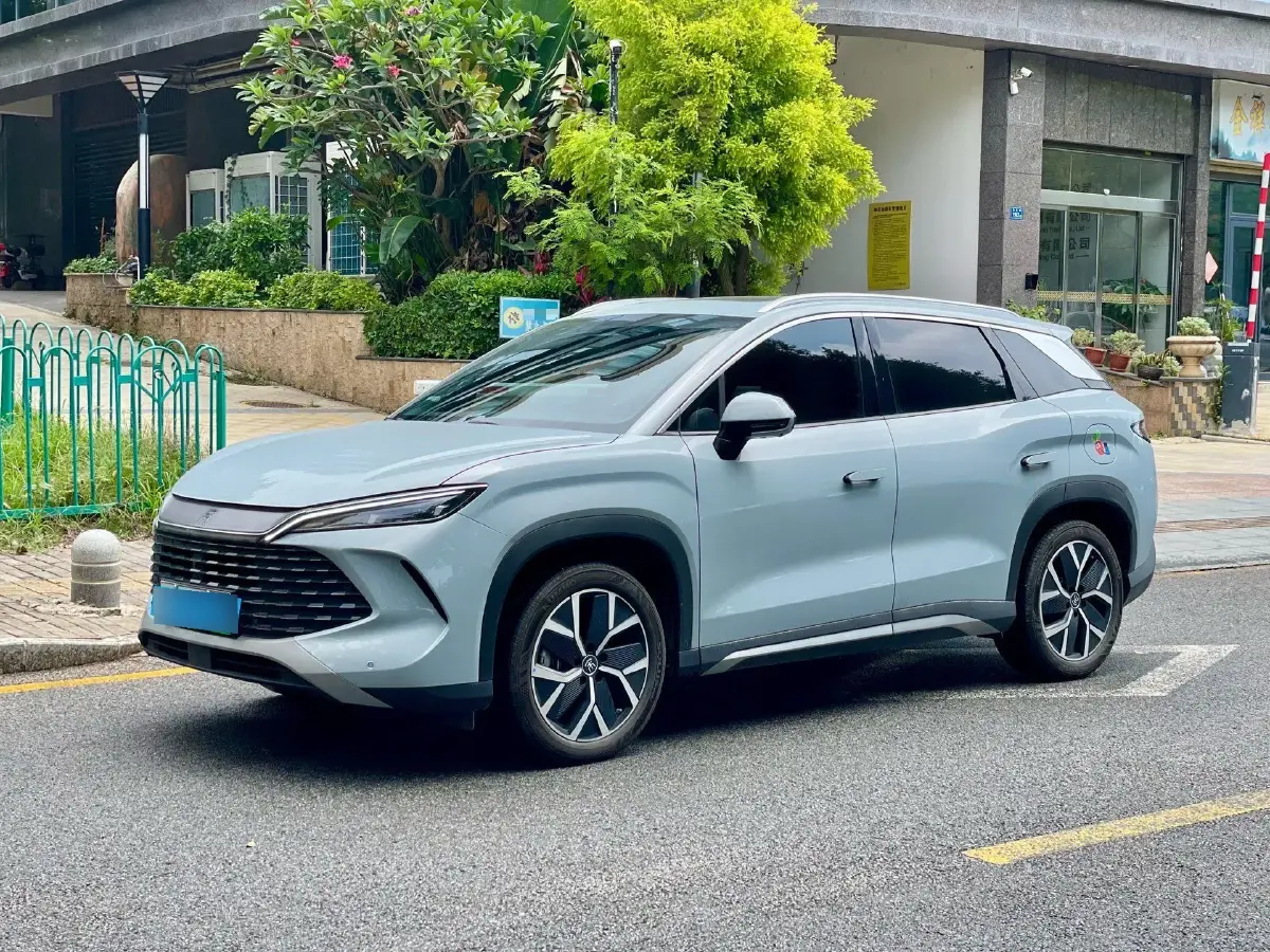 2024 BYD SongL DM-i 1.5L 101HP L4 E-CVT PHEV 26.6KWH