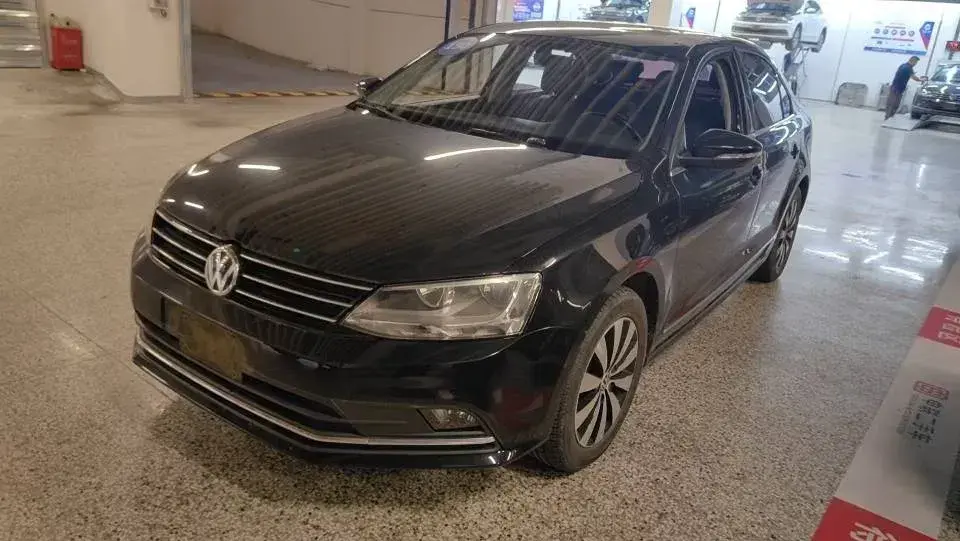 2018 Volkswagen Sagitar 1.4T 150HP L4 7DCT