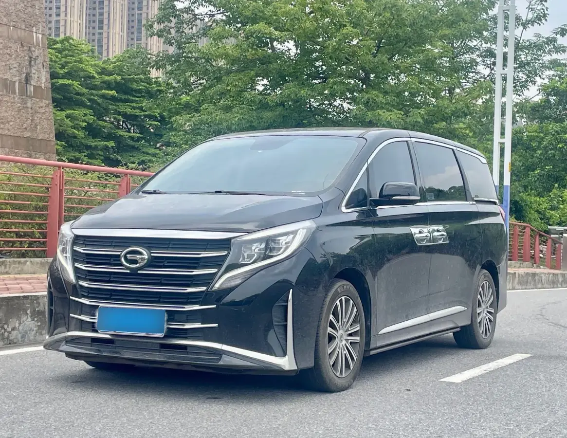 2021 GAC Trumpchi M8 2.0T 252HP L4 8AT