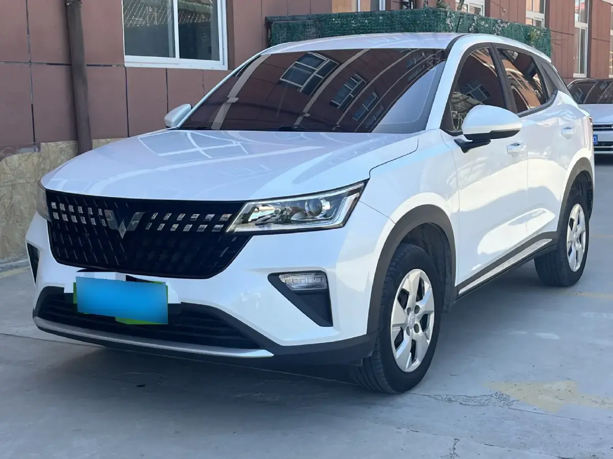 2022 WuLing XingChi 1.5L 99HP L4 6MT