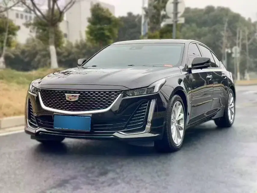 2022 Cadillac CT5 2.0T 237HP L4 10AT