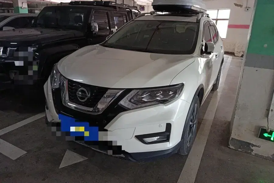 2021 Nissan X-Trail 2.5L 181HP L4 CVT
