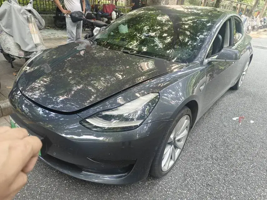 2019 Tesla Model 3 BEV 52KWH