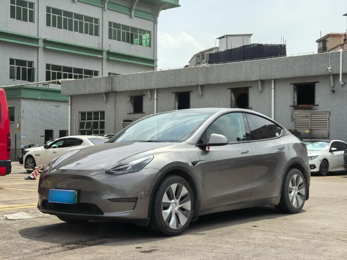 2021 Tesla Model Y BEV 60KWH
