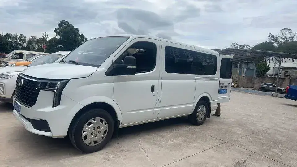 2021 MAXUS XinTu V80 2.0T 139HP L4 6AMT