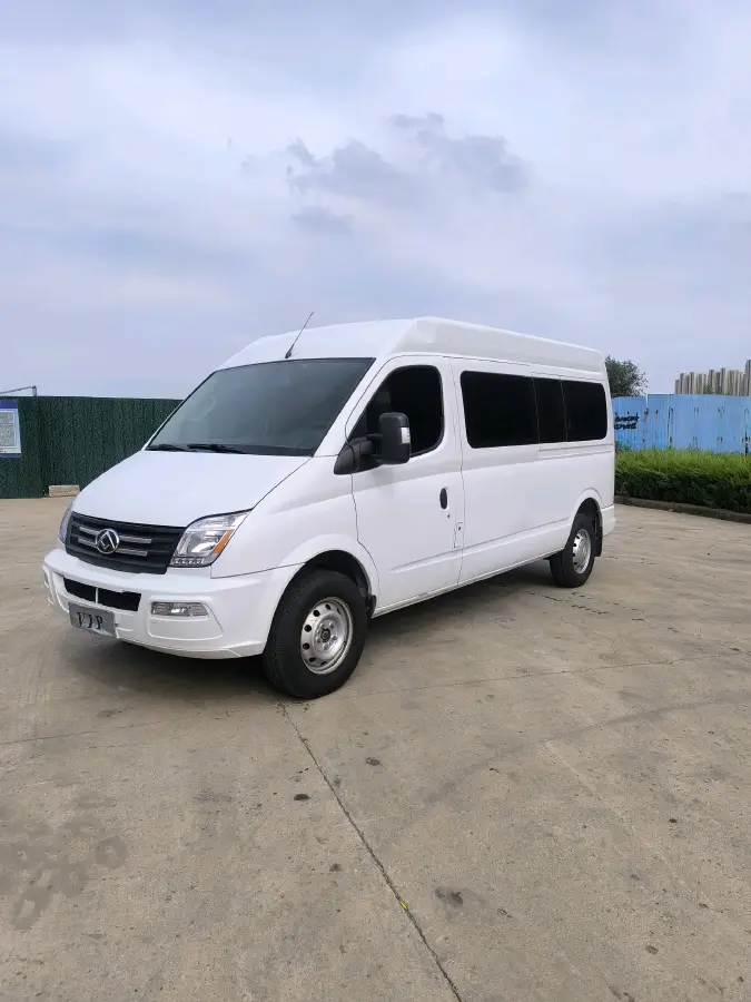 2021 MAXUS XinTu V80 2.0T 127HP L4 6MT