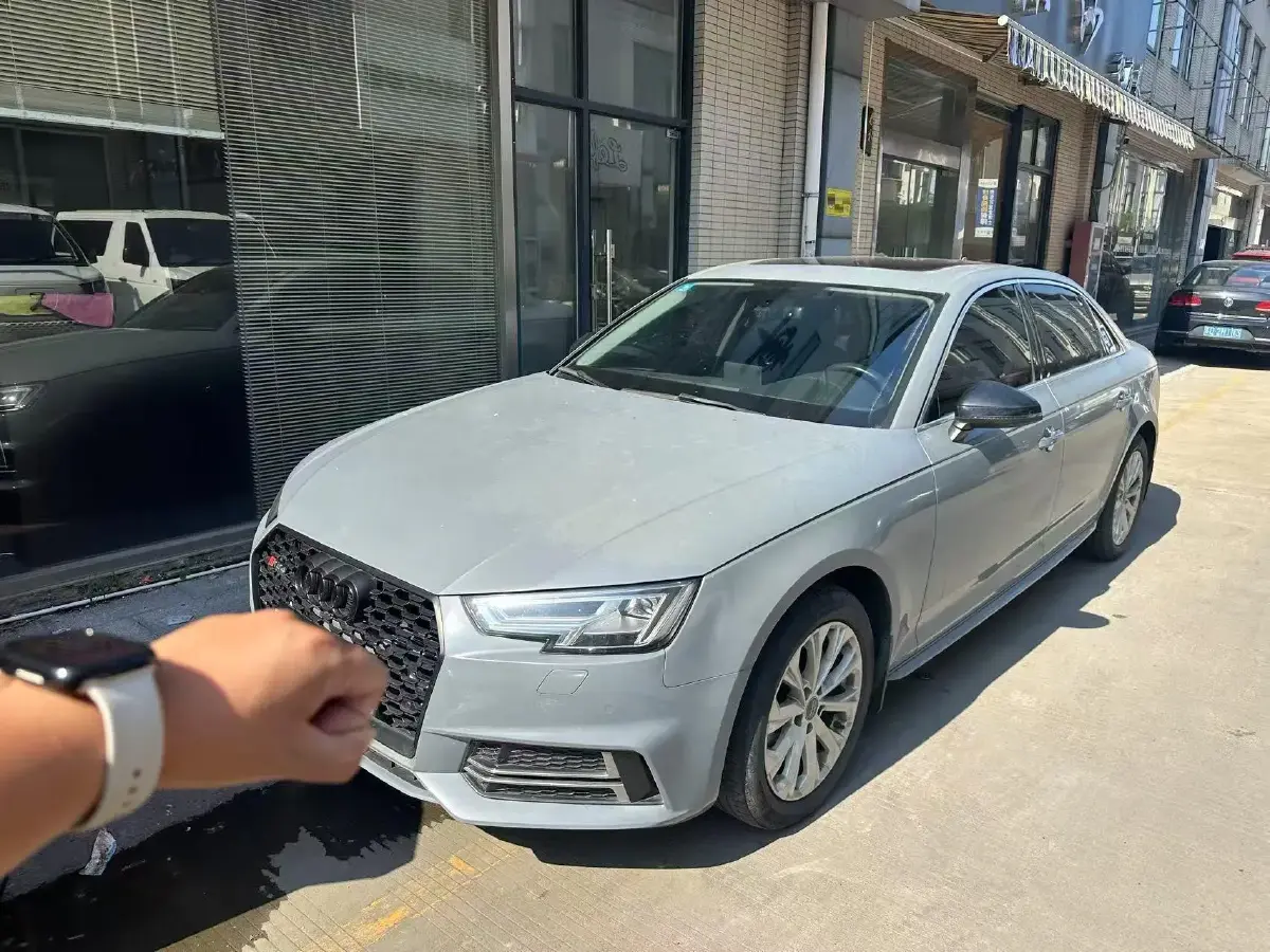 2019 Audi A4L 2.0T 190HP L4 7DCT