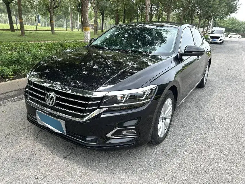 2019 Volkswagen Passat 2.0T 186HP L4 7DCT