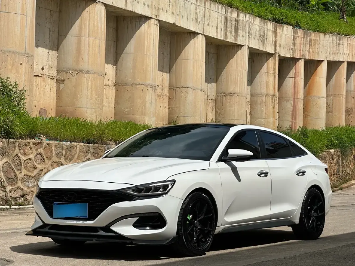 2019 Hyundai La Festa 1.6T 190HP L4 7DCT