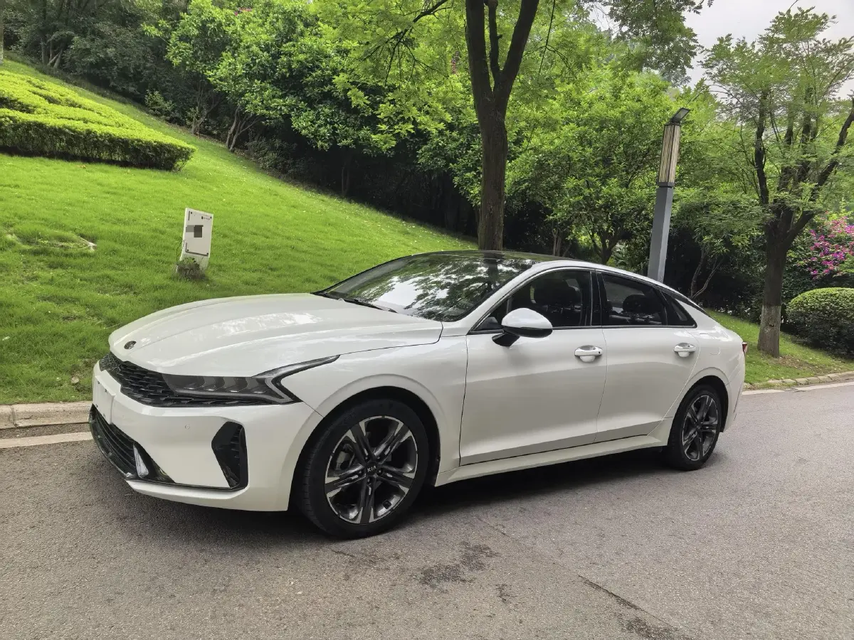 2020 Kia K5 1.5T 170HP L4 7DCT