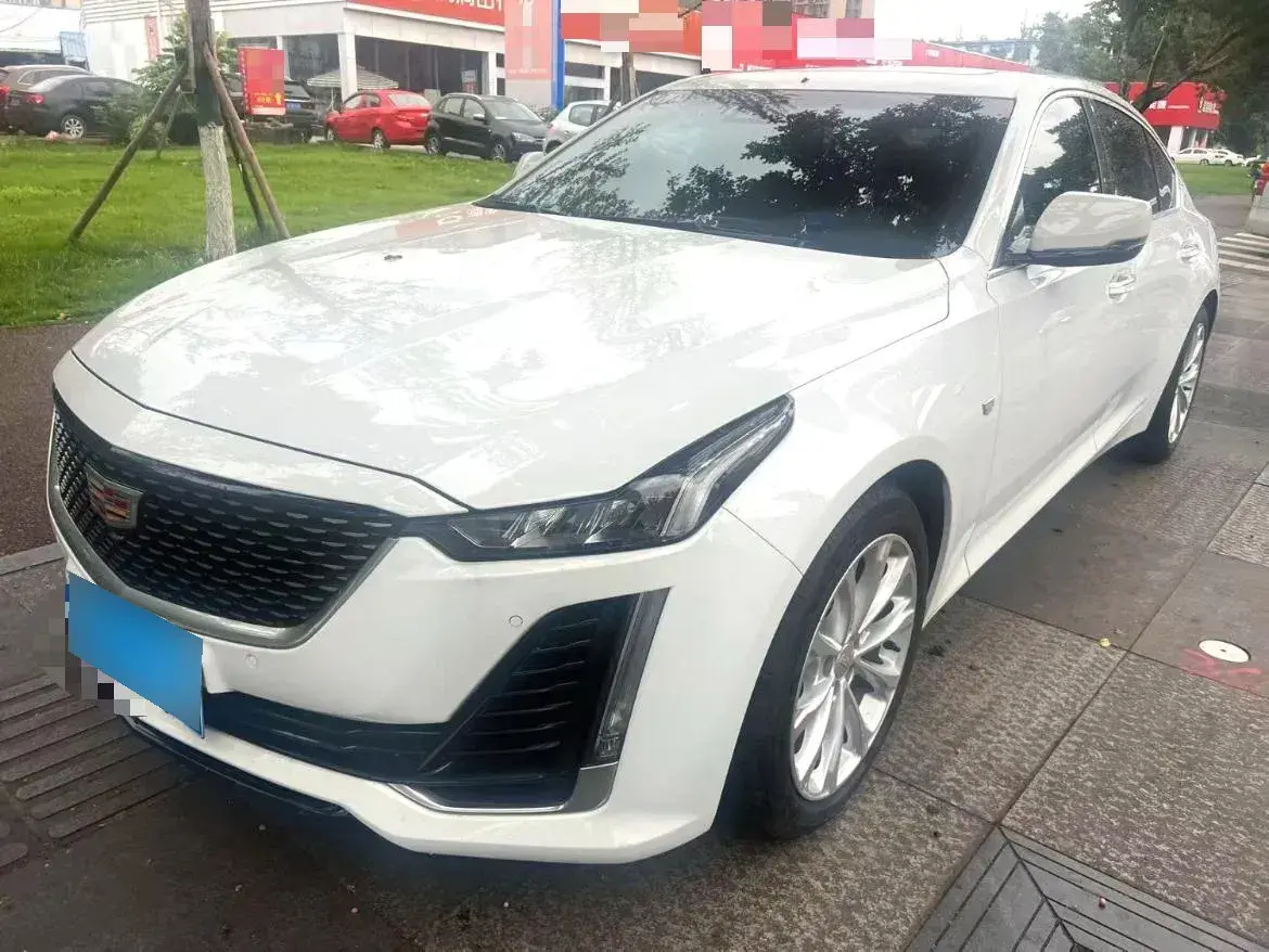 2023 Cadillac CT5 2.0T 237HP L4 10AT