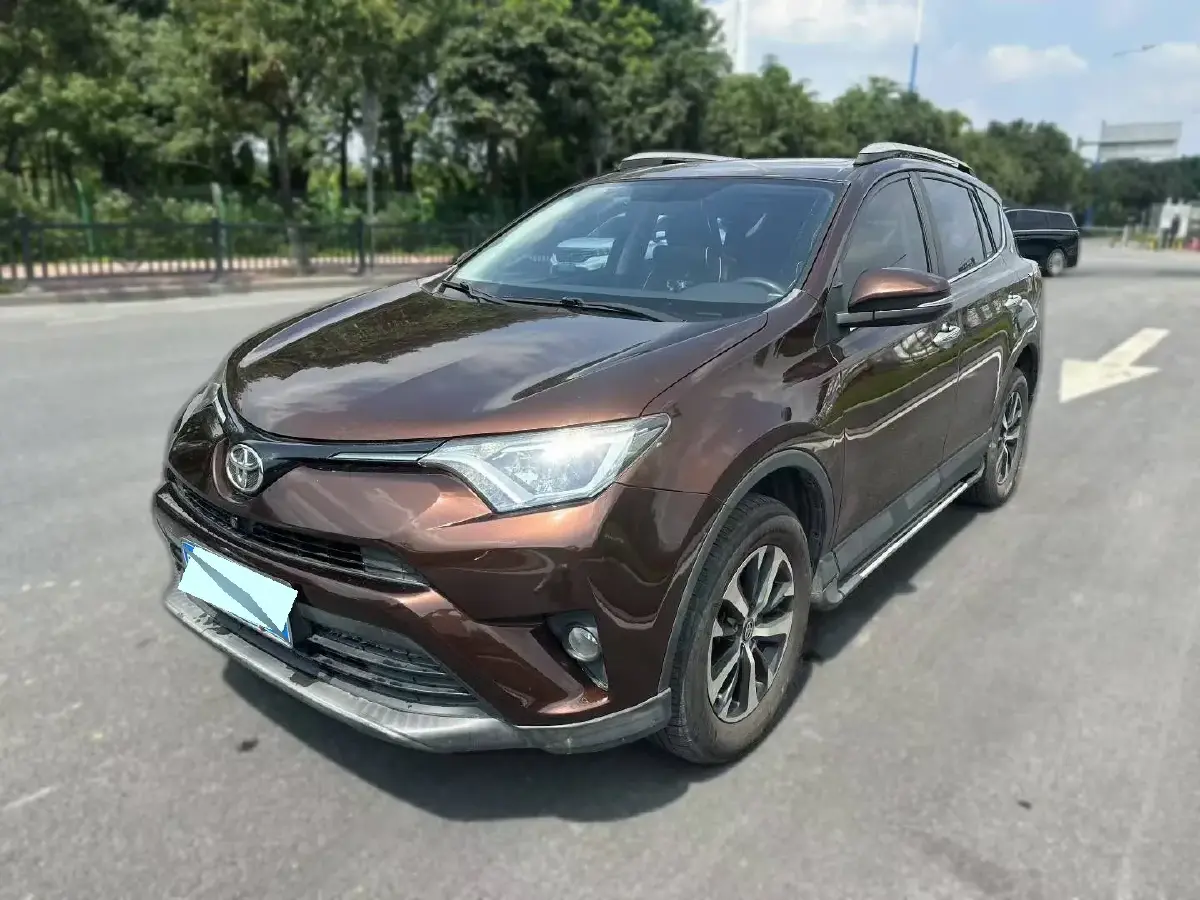 2016 Toyota RAV4 2.0L 151HP L4 CVT