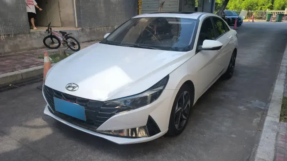 2021 Hyundai Elantra 1.4T 140HP L4 7DCT