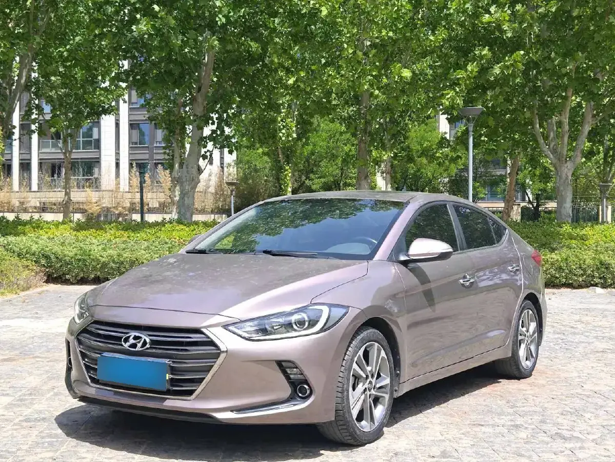 2018 Hyundai Elantra 1.4T 130HP L4 7DCT