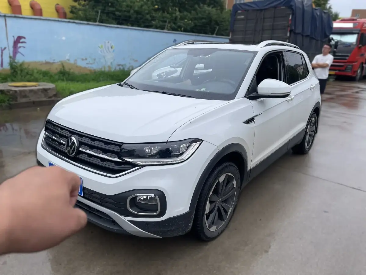 2021 Volkswagen Tacqua 1.2T 116HP L4 7DCT