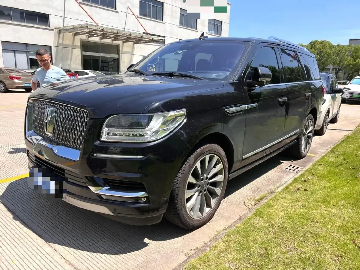 2019 Lincoln Navigator 3.5T 388HP V6 10AT