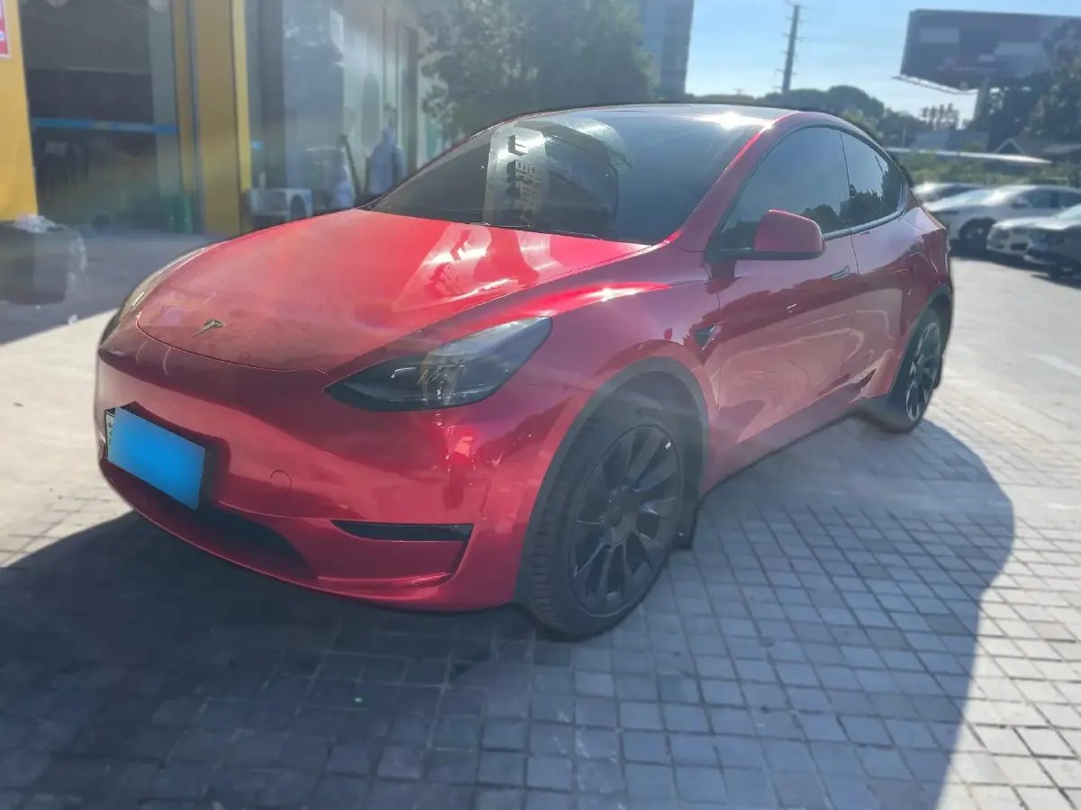 2024 Tesla Model Y BEV 60KWH