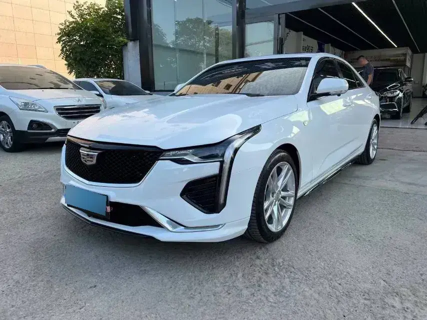 2022 Cadillac CT4 2.0T 237HP L4 8AT