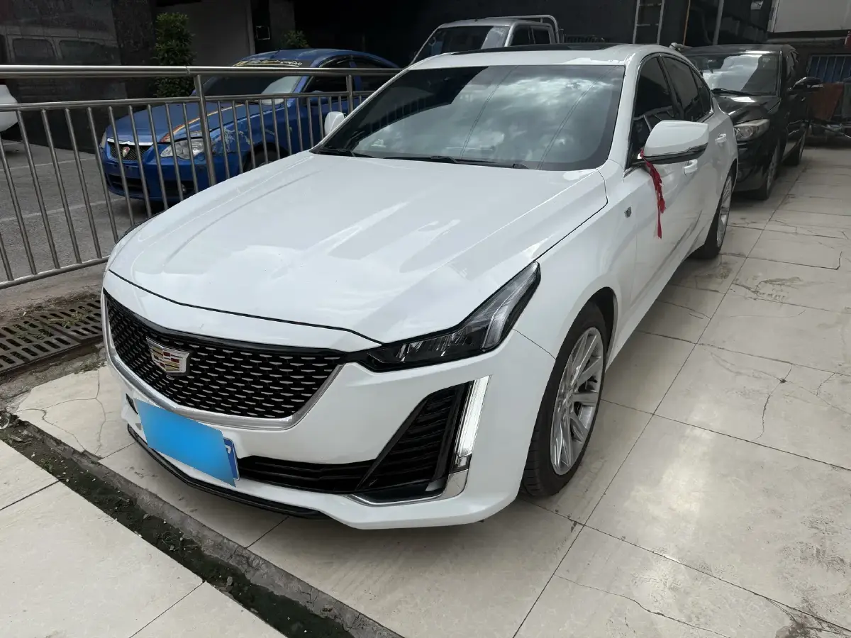 2020 Cadillac CT5 2.0T 237HP L4 10AT