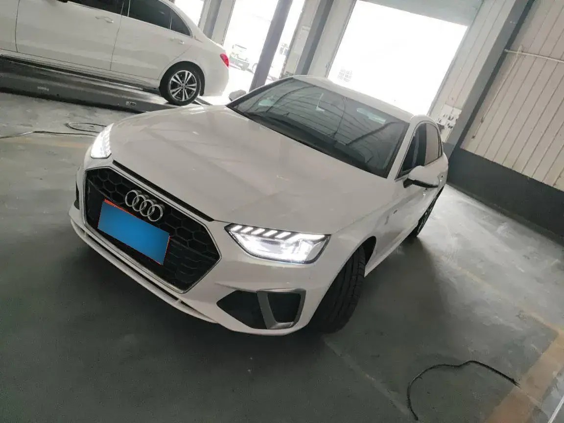 2020 Audi A4L 2.0T 190HP L4 7DCT