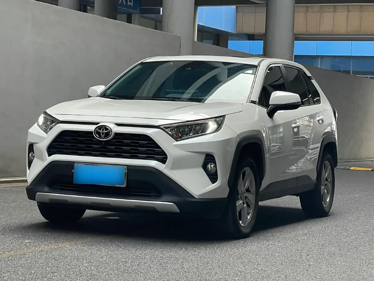 2020 Toyota RAV4 2.0L 171HP L4 CVT