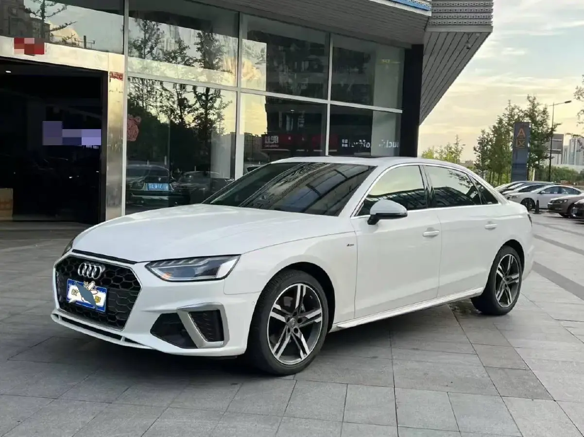 2020 Audi A4L 2.0T 190HP L4 7DCT