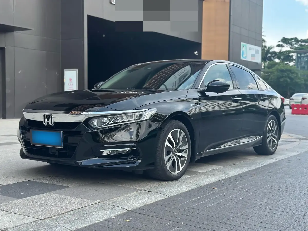 2018 Honda Accord 2.0L 146HP L4 E-CVT Hybrid