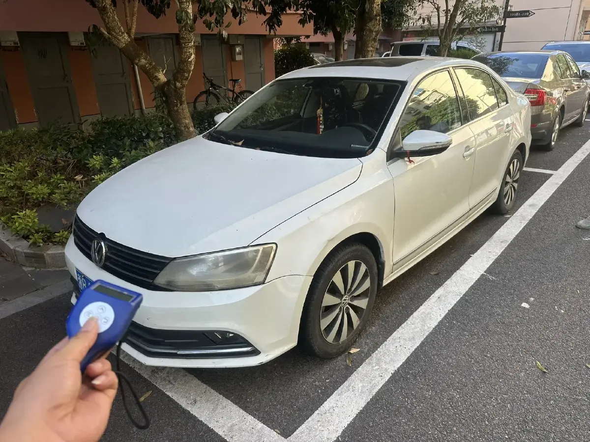 2018 Volkswagen Sagitar 1.4T 150HP L4 7DCT