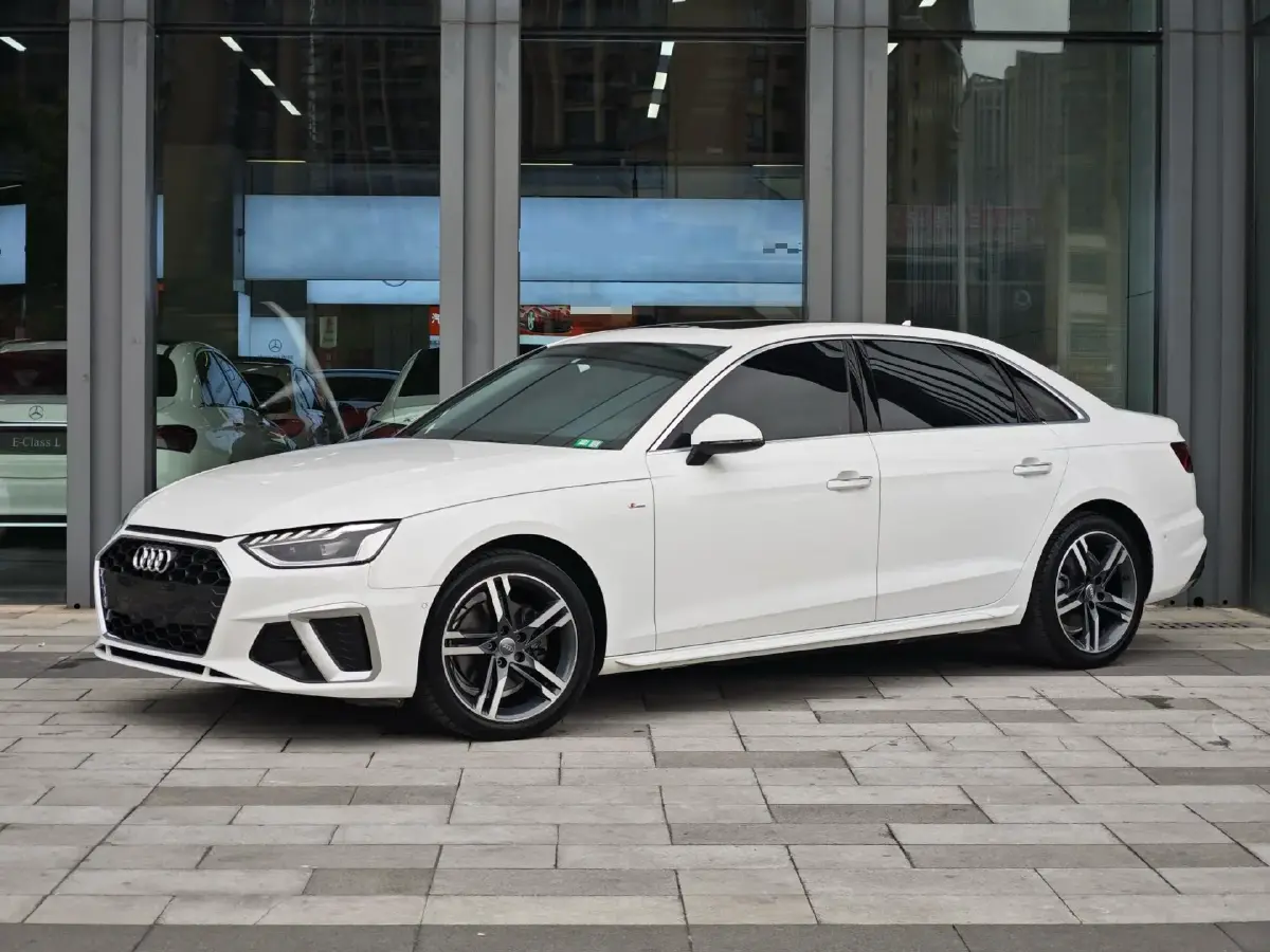 2020 Audi A4L 2.0T 190HP L4 7DCT