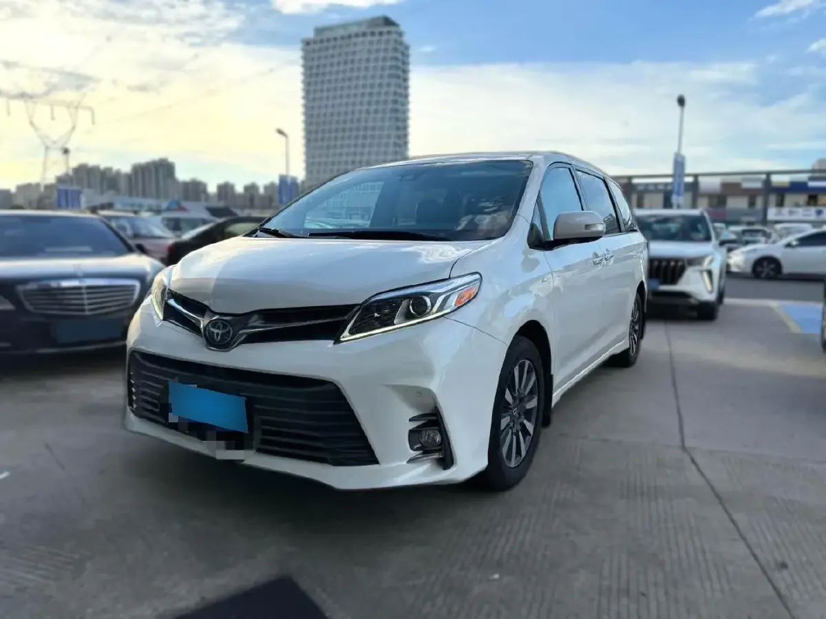 2019 Toyota Avalon 2.0L 178HP L4 CVT