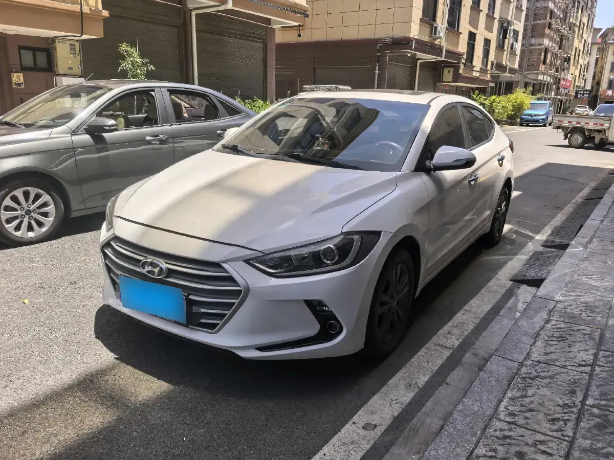 2016 Hyundai Elantra 1.6L 128HP L4 6MT